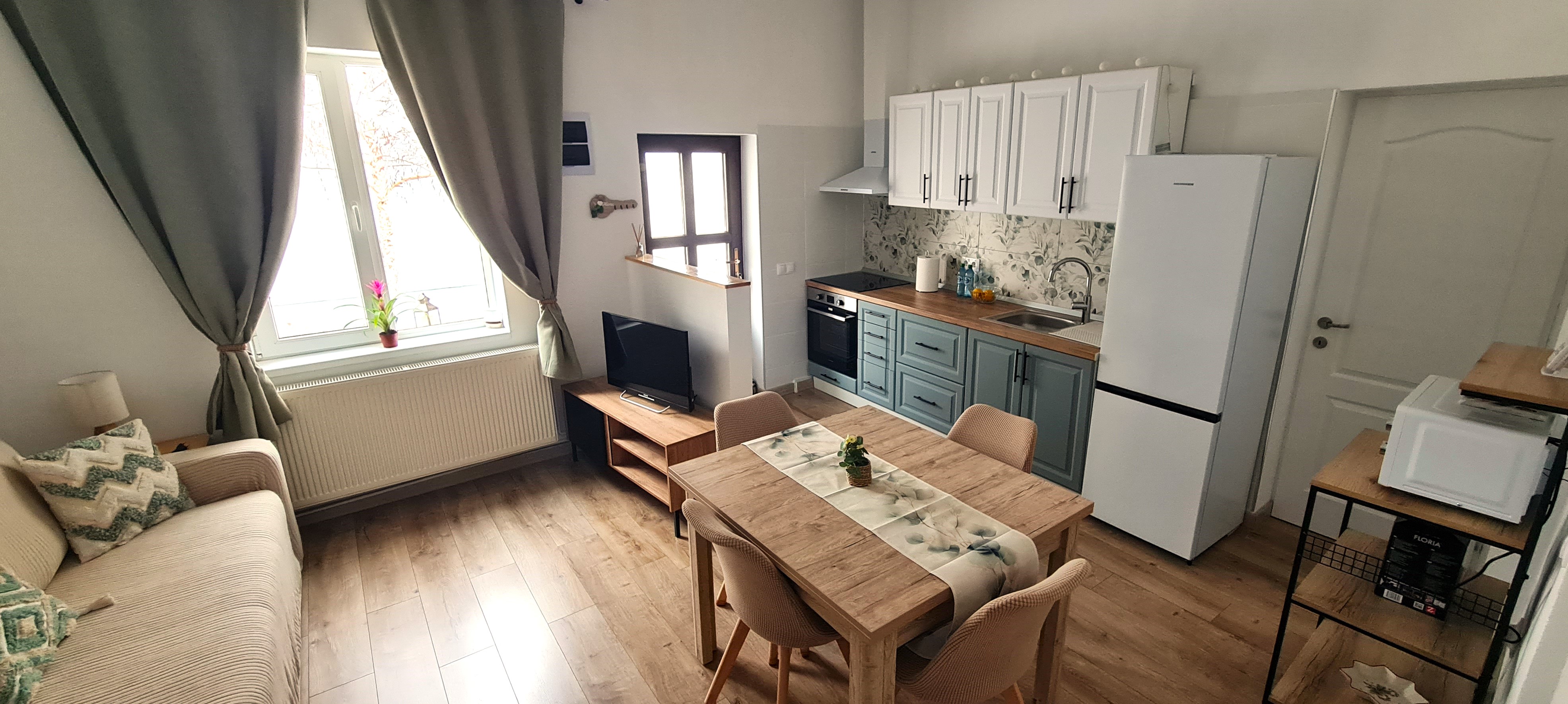Bucătărie utilată pentru oaspeți la Casa Turcu Guest